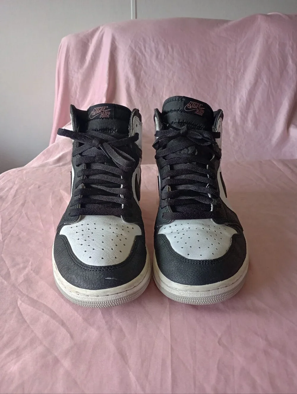 Air Jordan 1 Retro High OG White/black Lightly Used Size 12